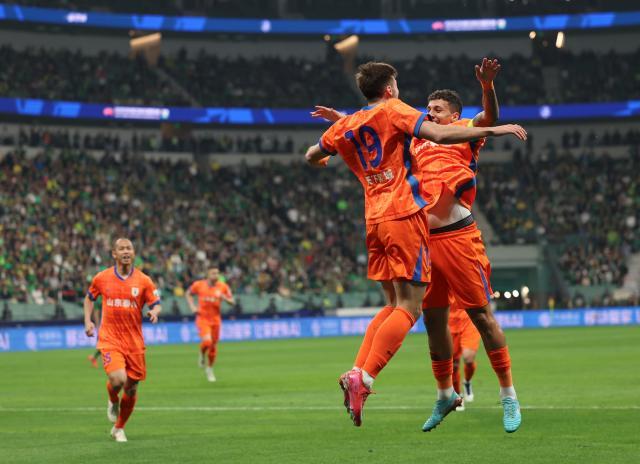 星空体育首页-泽卡力挺崔康熙：我相信他！一直陪伴其战斗到最后