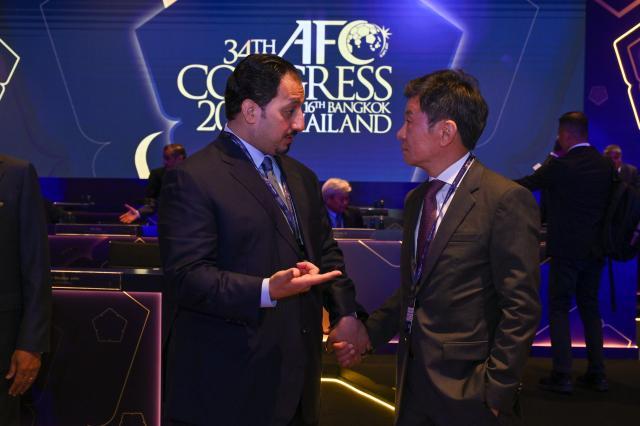 1716136975935003565.jpg 星空体育APP-亚足联大会暗流涌动 萨尔曼或连任西亚势力巩固