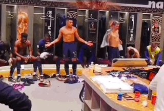 1679451651706054411.gif 星空体育APP-王勤伯:姆巴佩成为法国队队长,格子如遭德尚重拳