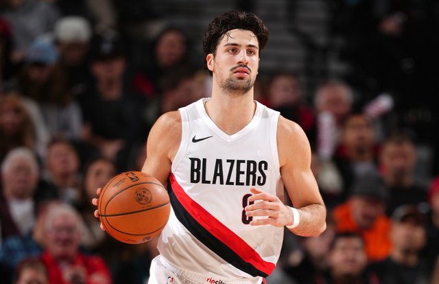 星空体育APP-奇才vs开拓者前瞻：杨瀚森有望出场，开拓者力争终结连败