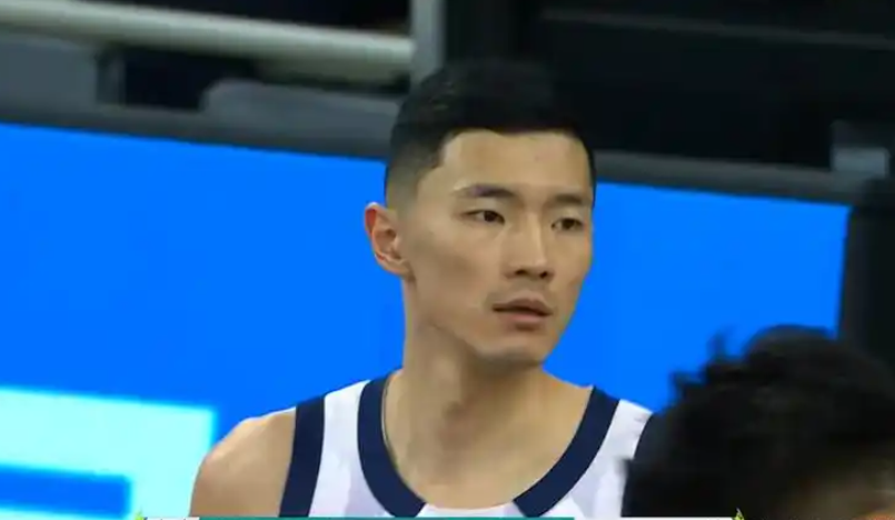 星空体育平台-13分逆转+压哨绝杀！山东男篮89-88胜浙江，昂首挺进俱乐部杯四强