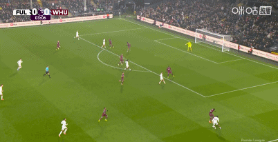 星空体育APP-西汉姆联客场1-0富勒姆，莱诺出击失误，萨默维尔破僵制胜