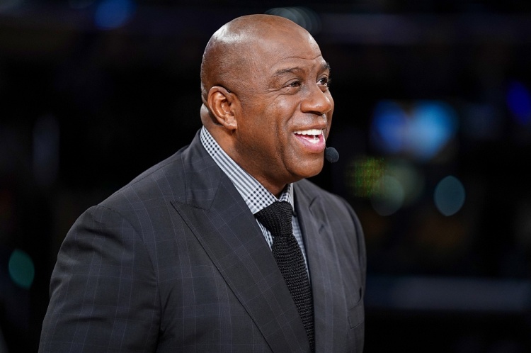 星空体育平台-NBA球员收入哪家强？乔丹45亿居首 LBJ压奥胖 科五库六&amp;三少前十